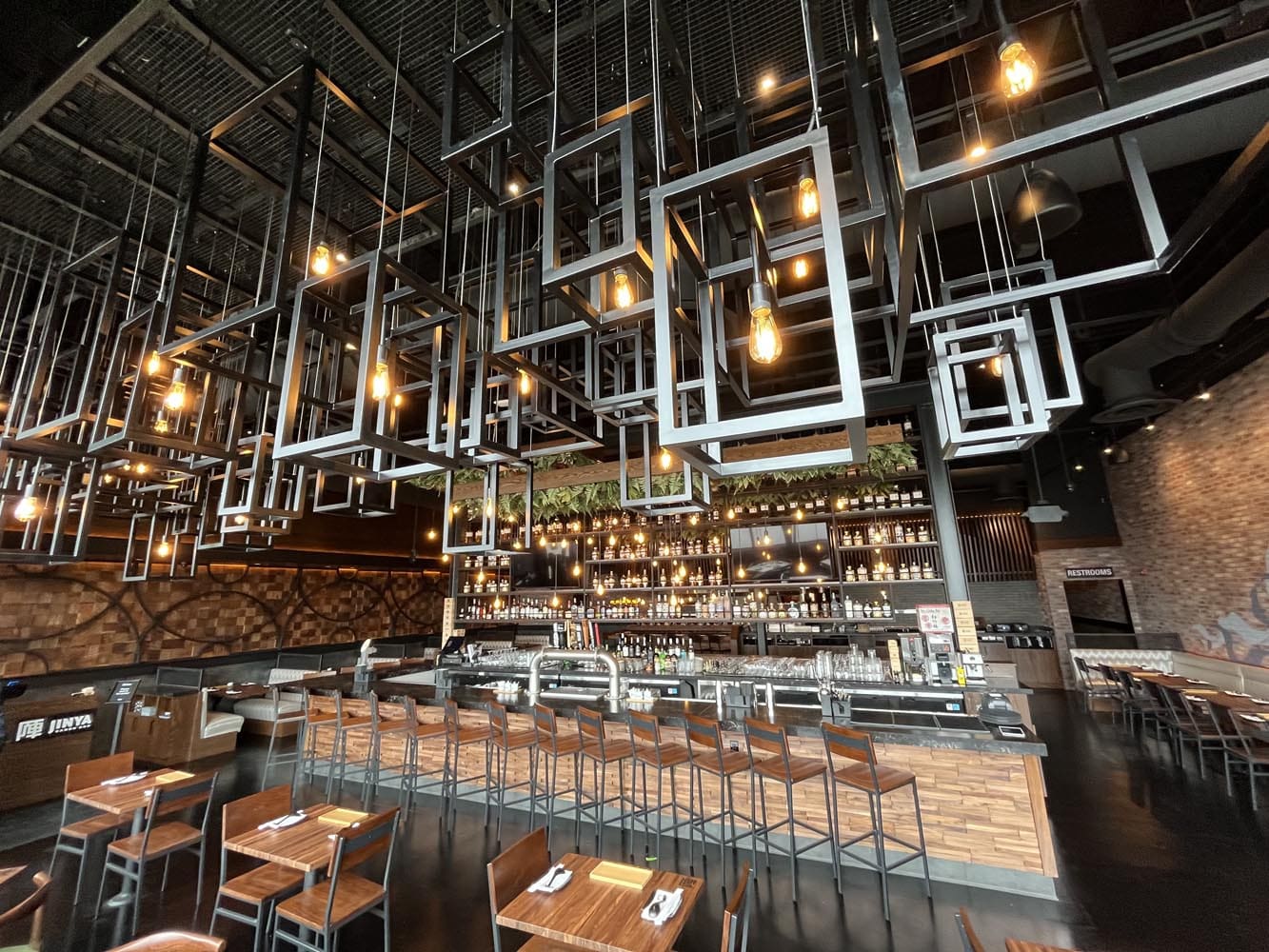 Jinya Ramen Bar New York bar area